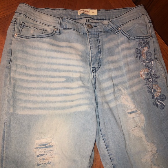 Faded Glory 16W, EUD w/ embroidery - Picture 2 of 6